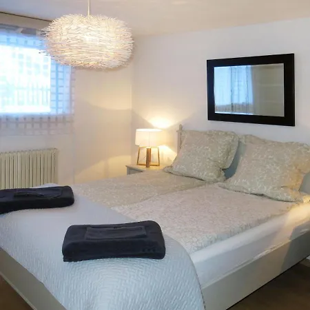 Desiree By Interhome גרינדלוולד